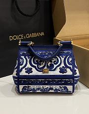 Colestore Dolce & Gabbana Maiolica Blu Medium Sicily Handbag with Majolica Embroidery 18.5x20x10cm - 4