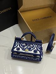 Colestore Dolce & Gabbana Maiolica Blu Small Sicily Handbag with Majolica Embroidery 13x19x6cm - 1
