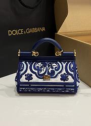 Colestore Dolce & Gabbana Maiolica Blu Small Sicily Handbag with Majolica Embroidery 13x19x6cm - 5