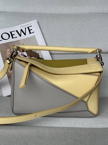 Colestore Loewe x Albers Small Puzzle Bag in Nappa Calfskin Pale Grey/Light Citrine 24x16.5x10.5cm