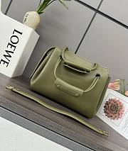 Colestore Loewe Medium Madrid bag in Supple Calfskin Green 28.5x11x23cm - 4