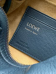 Colestore Loewe Small Pebble Messenger Bag in Supple Grained Calfskin Blue 20x12.5x6cm - 2