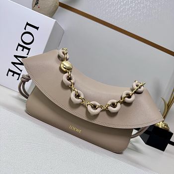 Colestore Loewe Bolsa Ola Média Com Corrente Neutral 26x18x13cm