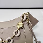 Colestore Loewe Bolsa Ola Média Com Corrente Neutral 26x18x13cm - 3