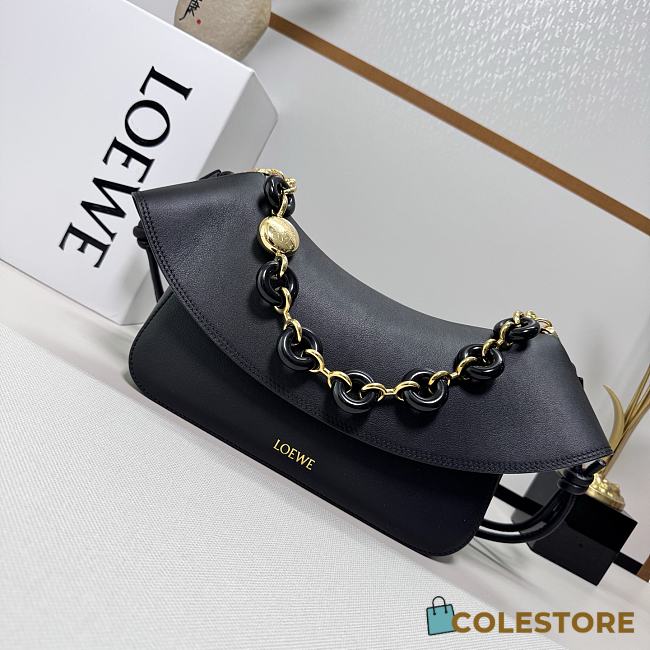 Colestore Loewe Bolsa Ola Média Com Corrente Black 26x18x13cm - 1