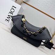 Colestore Loewe Bolsa Ola Média Com Corrente Black 26x18x13cm - 1