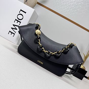 Colestore Loewe Bolsa Ola Média Com Corrente Black 26x18x13cm