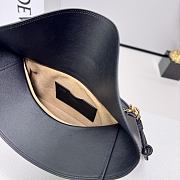 Colestore Loewe Bolsa Ola Média Com Corrente Black 26x18x13cm - 6