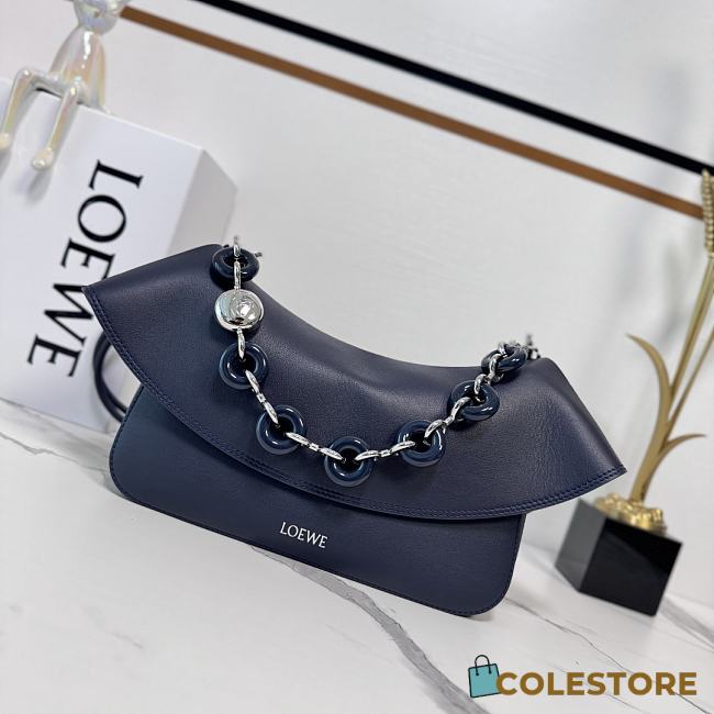 	 Colestore Loewe Bolsa Ola Média Com Corrente Navy 26x18x13cm - 1