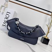 	 Colestore Loewe Bolsa Ola Média Com Corrente Navy 26x18x13cm - 1