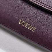 	 Colestore Loewe Bolsa Ola Média Com Corrente Burgundy 26x18x13cm - 6
