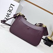 	 Colestore Loewe Bolsa Ola Média Com Corrente Burgundy 26x18x13cm - 2