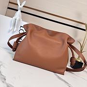 Colestore Loewe Medium Flamenco Clutch in Nappa Calfskin Multicolor Caramel/Bright Green 30x24.5x10.5cm  - 4