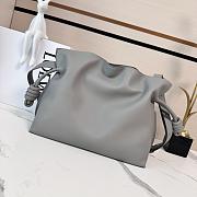Colestore Loewe Medium Flamenco Clutch in Nappa Calfskin Multicolor Grey/Light Ghost 30x24.5x10.5cm  - 3