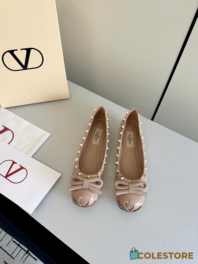 Colestore Valentino Garavani Rockstud Patent Leather Ballerinas in Pink - 1