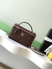 Colestore Chanel Vanity with Chain Grained Shiny Calfskin & Gold-Tone Metal Dark Brown 17x19.5x5cm - 1