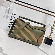 Colestore Loewe Small Puzzle Bag in Classic Calfskin and Suede Green 24x10.5x16cm - 1