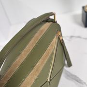 Colestore Loewe Small Puzzle Bag in Classic Calfskin and Suede Green 24x10.5x16cm - 4