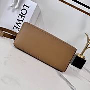 Colestore Loewe Small Puzzle Bag in Classic Calfskin and Suede Brown 24x10.5x16cm - 6