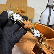 Colestore Louis Vuitton Capucines BB Apricot Taurillon Leather 27x9x17.3cm - 3