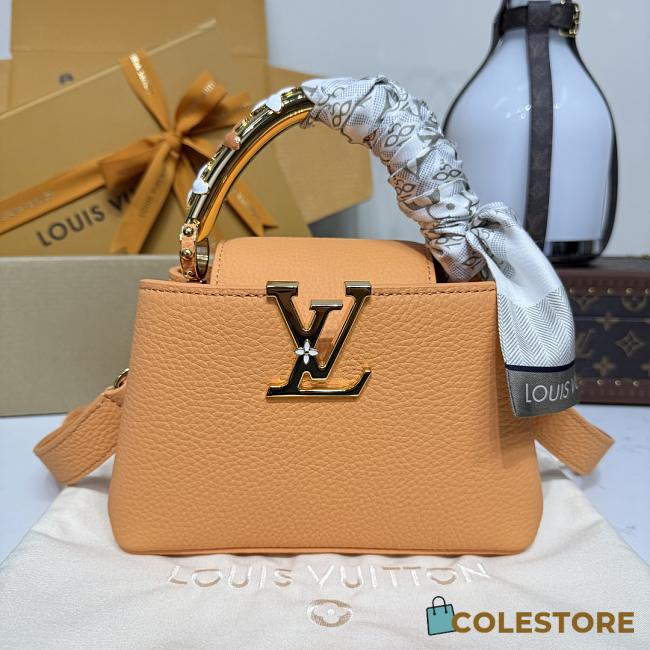 Colestore Louis Vuitton Capucines Mini Apricot Taurillon Leather 21x8x13.6cm - 1