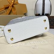 Colestore Louis Vuitton Capucines Mini Crystal-Embellished Finish and Crocodile-Pattern Leather Handle 21x13.6x8cm - 3