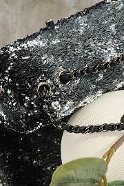 Colestore Chanel Flap bag  Quilted Gradient Sequins & Ruthenium-Finish Metal Silver & Black 21x8x14cm - 6