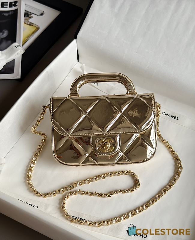Colestore Chanel Small Clutch with Chain High-Shine Calfskin & Gold Metal Light Gold 18x4.5x13cm - 1