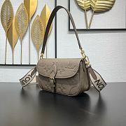 Colestore Louis Vuitton Diane Smoke Embossed Grained Cowhide Leather M15049 15 x 9 x 24cm - 3