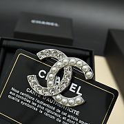 Colestore Chanel Brooch Metal, Glass Pearls & Stone Beads  Silver, Pearl White & Clear - 1