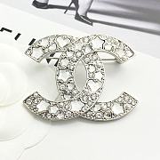 Colestore Chanel 25 White Gold Star & Pearl Double C Brooch - 1