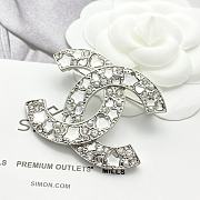 Colestore Chanel 25 White Gold Star & Pearl Double C Brooch - 4