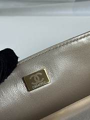 Colestore Chanel Large Flap Bag with Handle Mirrored Calfskin & Gold Metallic Pale Gold 29x5x12cm - 4