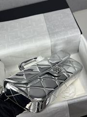 	 Colestore Chanel Large Flap Bag with Handle Mirrored Calfskin & Silver Metallic Pale Silver 29x5x12cm - 4