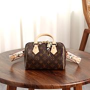 Colestore Louis Vuitton Speedy Bandoulière 20 Beige M46222 20.5 x 13.5 x 12cm - 4