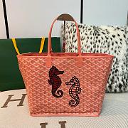 Colestore Goyard Goyardine Coral Anjou PM Embroidered Seahorse Bag Palladium Hardware in Coral 47x27x16cm - 1