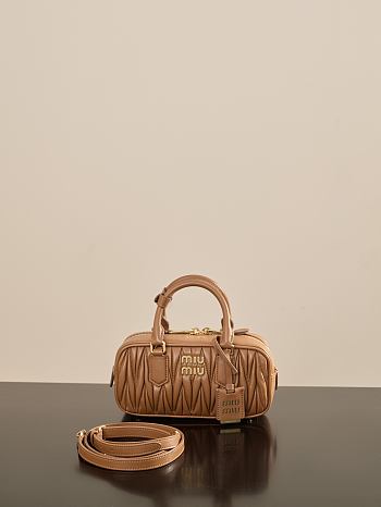 Colestore Miu Miu Regular Arcadie Matelassé Nappa Leather Bag Caramel 22x10.5x7.5cm