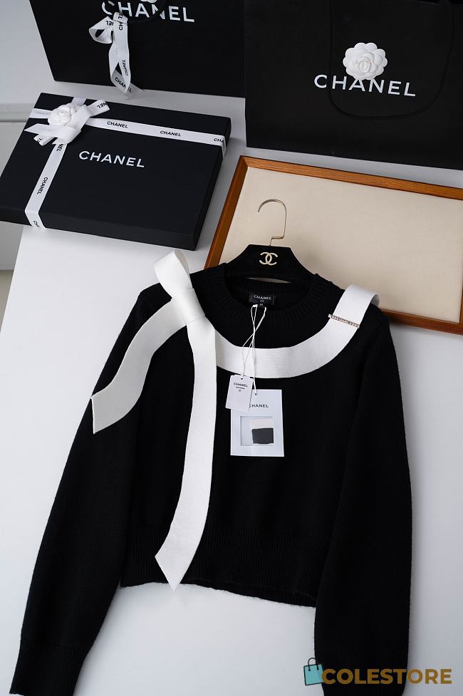Colestore Chanel Short Knit Sweater Black - 1