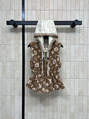 	 Colestore Louis Vuitton Monogram Vest Light Brown - 1