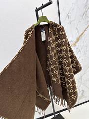 Colestore Gucci GG Wool Jacquard Cape in Brown and Beige Oversize - 2