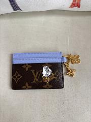 Colestore Louis Vuitton LV Charms Card Holder Monogram Blue Frost 10.2 x 7.3 x 0.3 cm - 2