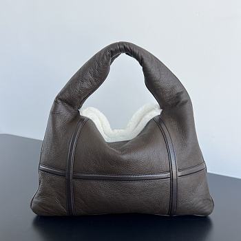 Colestore Bottega Veneta Hop Bag Light Brown, Teddy, Fondant & Muse Brass 41x20.5x7.5cm