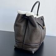 Colestore Bottega Veneta  Andiamo Large Leather Shearling Top-Handle Bag 45x22x34cm - 4