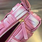 Colestore Bottega Veneta Small Brick Cassette Pink and White tie-dye 23x10.5x10cm - 3