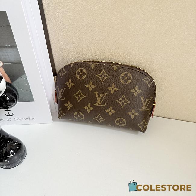 Colestore  Louis Vuitton Cosmetic Pouch PM Monogram Canvas Brown 17x12x6cm - 1