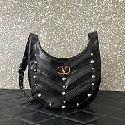 Colestore Valentino Garavani stud-embellished Vlogo shoulder bag Black 28x21.5x3cm - 3