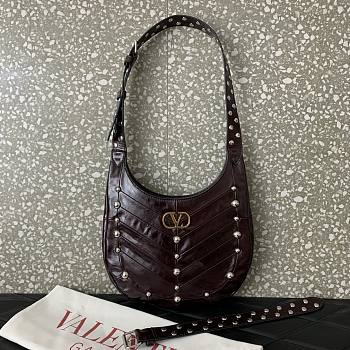 Colestore Valentino Garavani stud-embellished Vlogo shoulder bag Burgundy 28x21.5x3cm