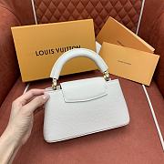 Colestore Louis Vuitton Capucines East-West Mini Bag Quartz White M14393 22 x 12 x 8cm - 6