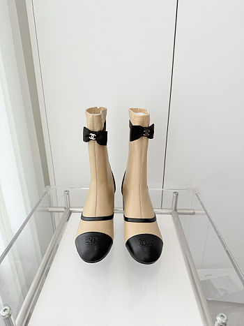Colestore Chanel Low-cut Boots Sheepskin Beige