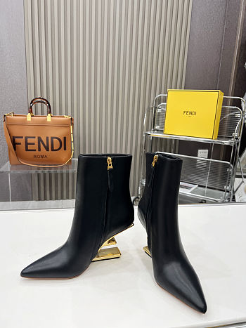 Colestore Fendi Nappa Fendi First Black Leather Ankle Boots